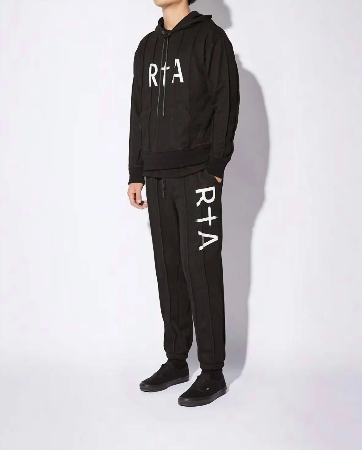 Hayle Sweatpant In Schwarz