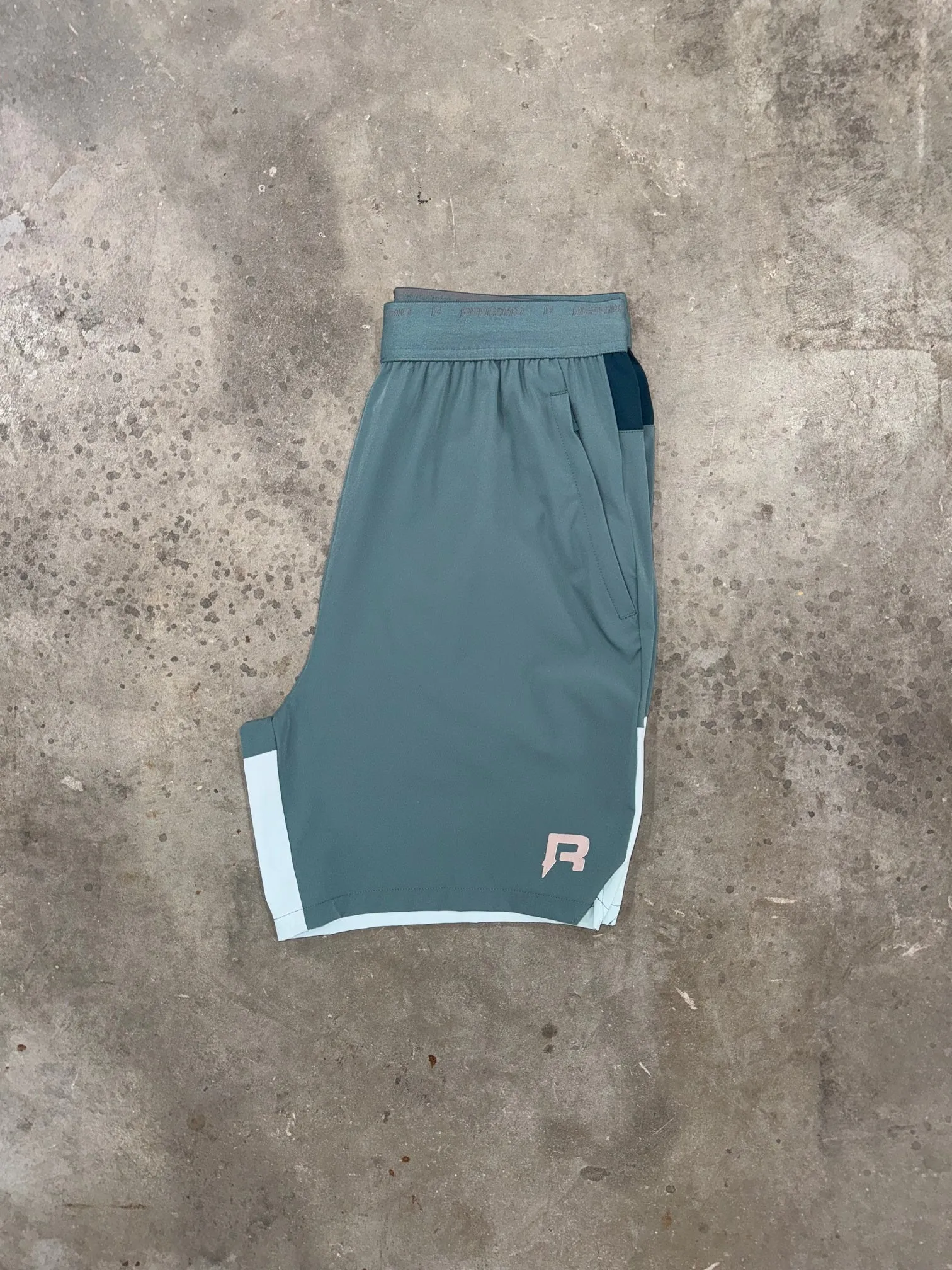 Reprimo Flight Short - Waldgrün / Minzgrün