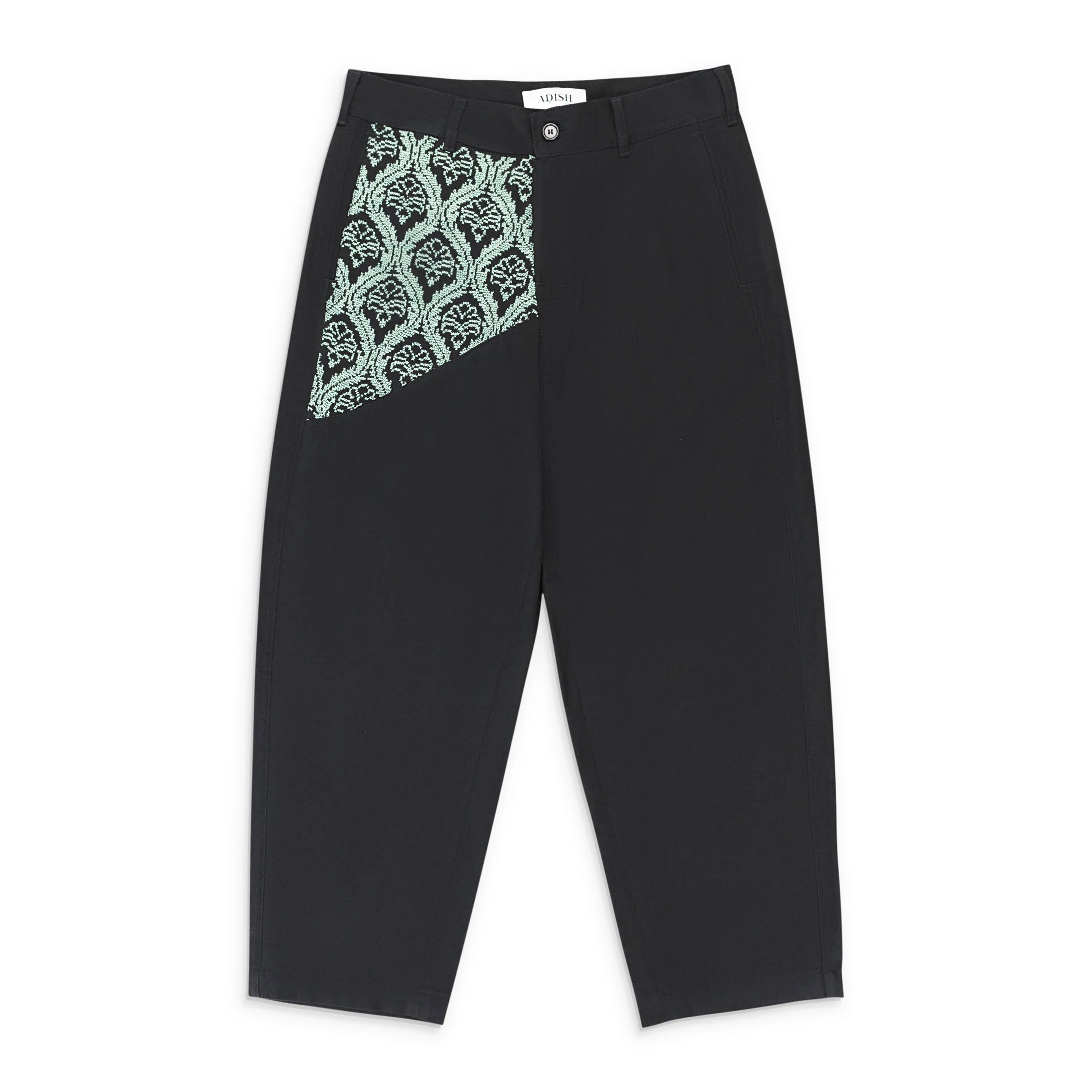SAWSANAS WOOL WEITE BEIN SCHWARZE HOSE