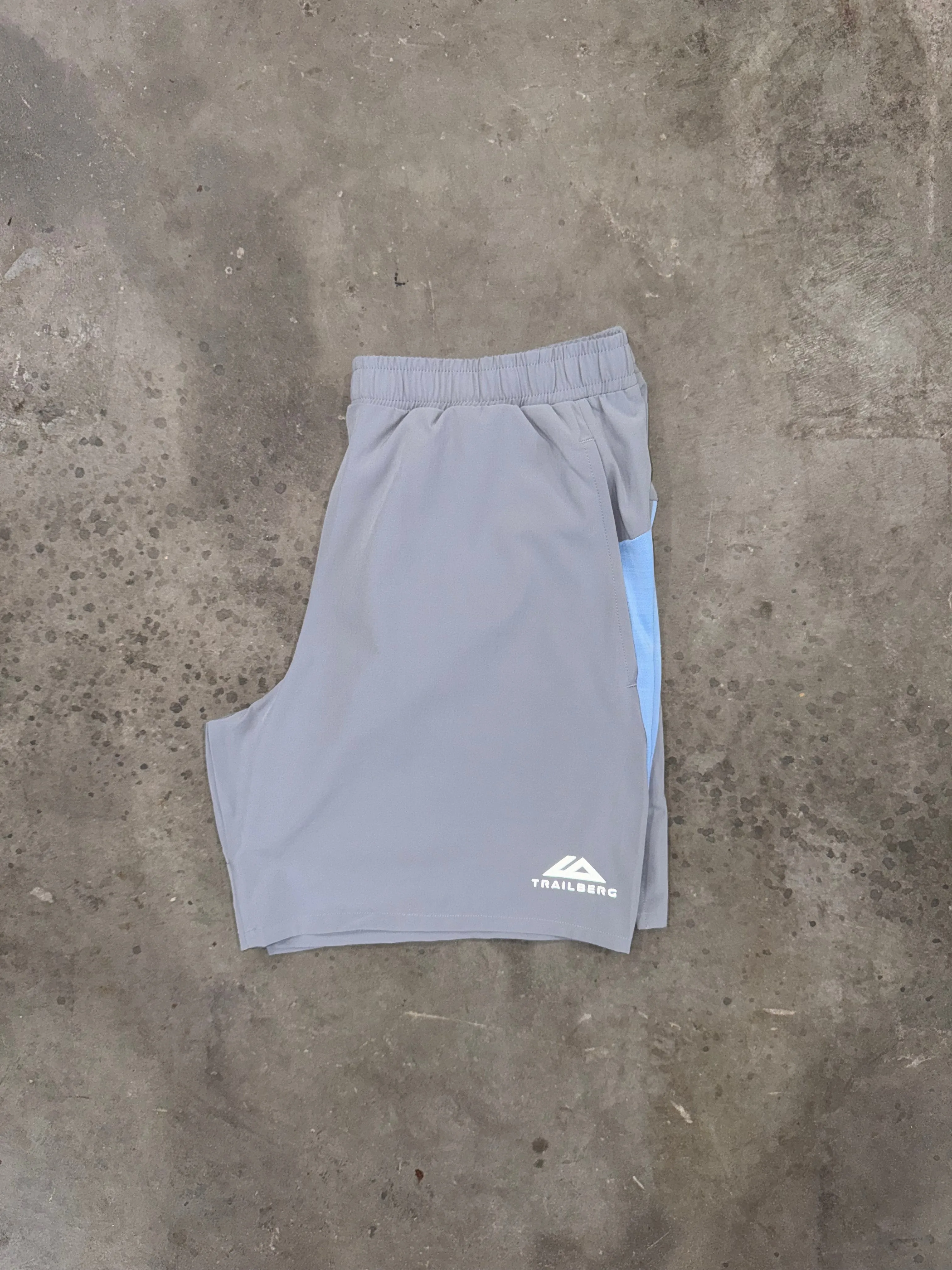 Trailberg Cloud SS25 Short - Himmelgrau